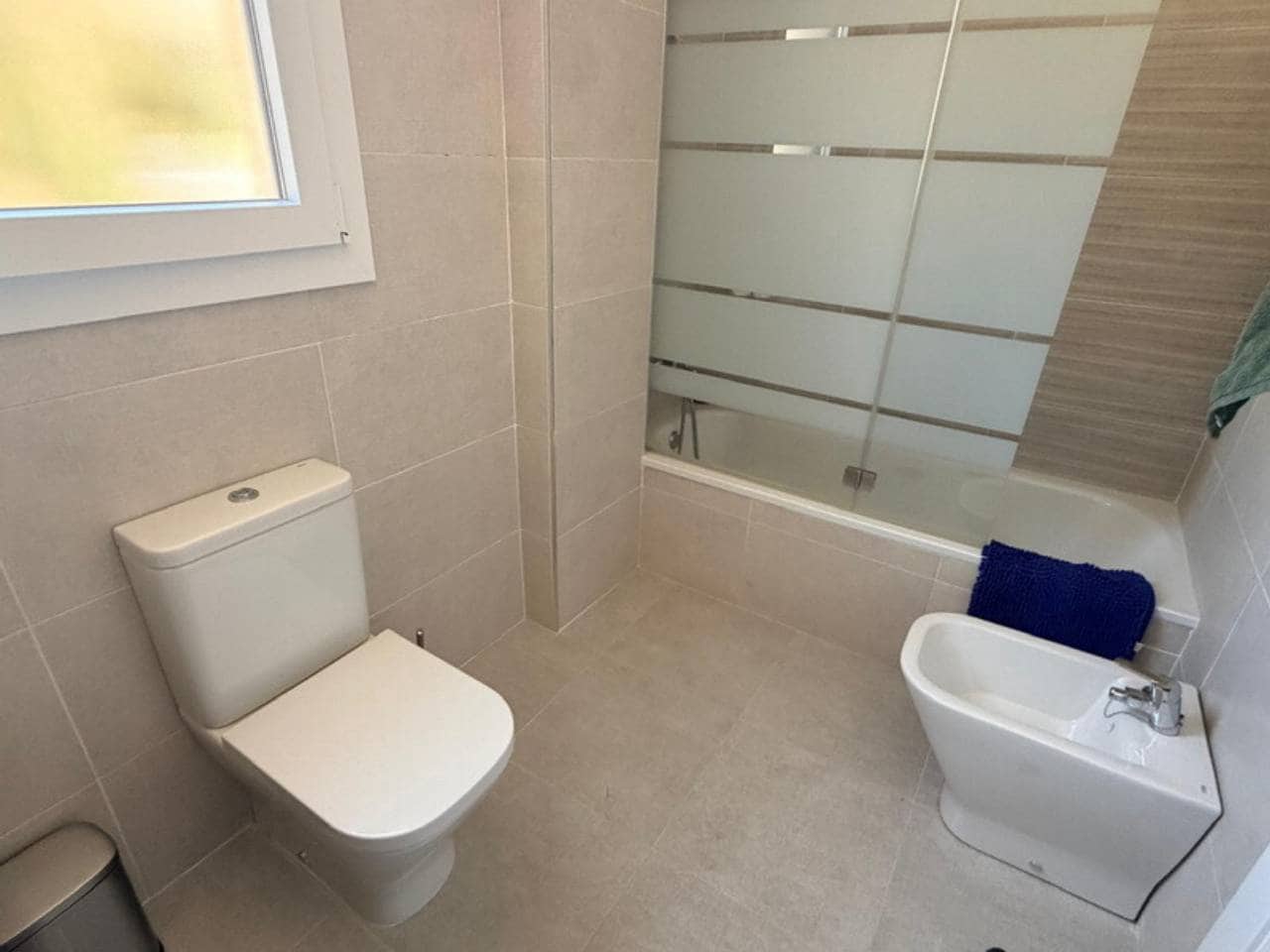 3 soverom Penthouse til leie i Taramay med svømmebasseng garasje - € 1 800 (Ref: 9974546)