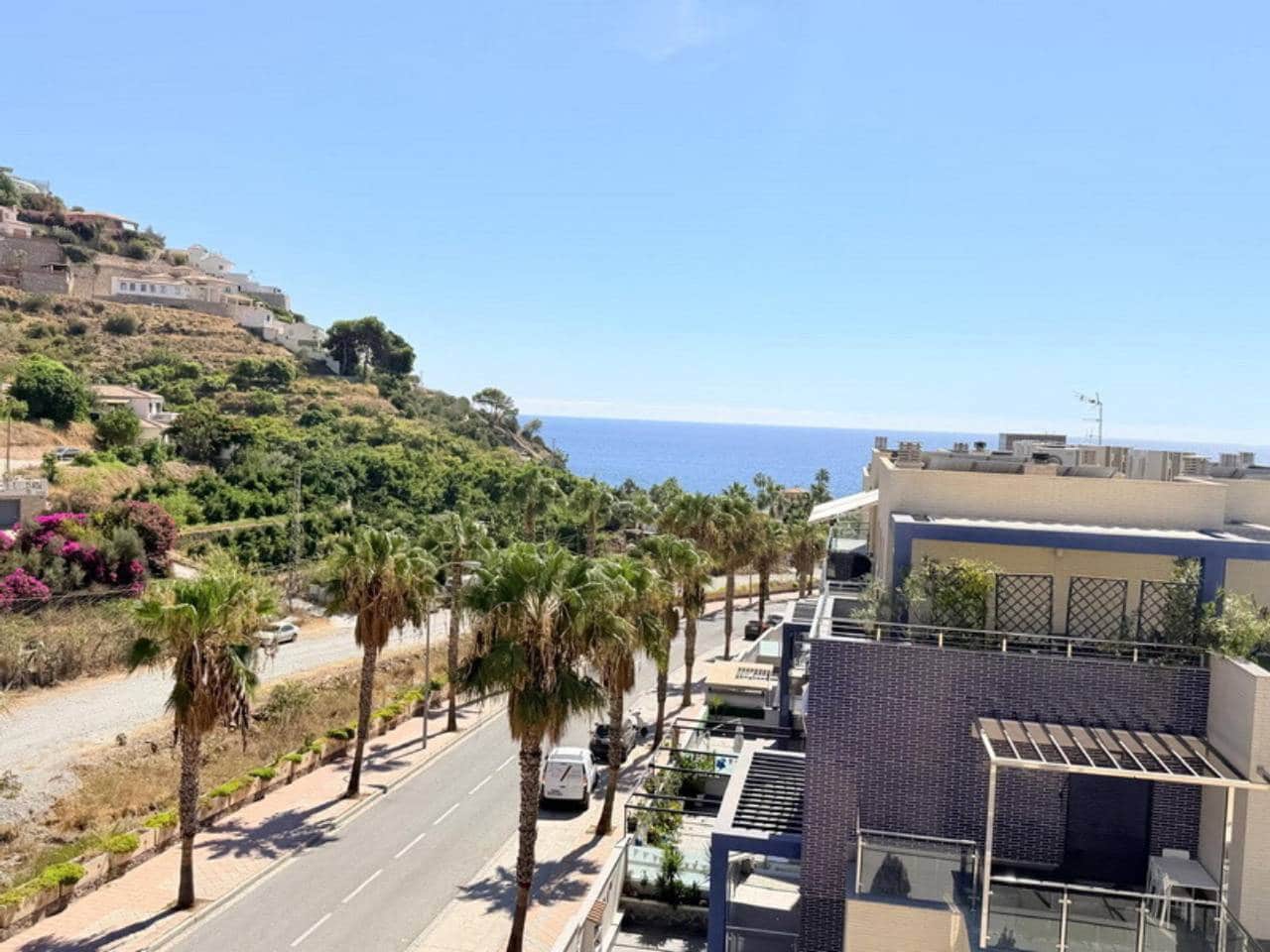 3 soverom Penthouse til leie i Taramay med svømmebasseng garasje - € 1 800 (Ref: 9974546)
