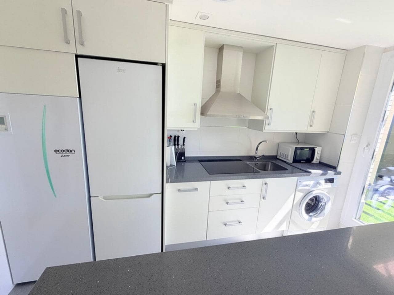 3 soverom Penthouse til leie i Taramay med svømmebasseng garasje - € 1 800 (Ref: 9974546)