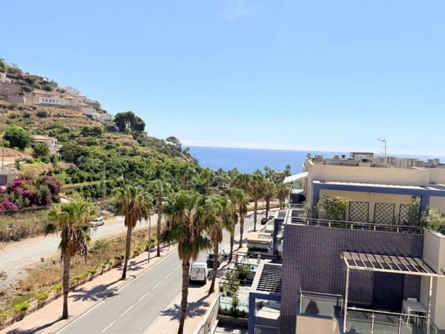 3 soverom Penthouse til leie i Taramay, Almuñécar med svømmebasseng garasje - € 1 800 (Ref: 9974546)