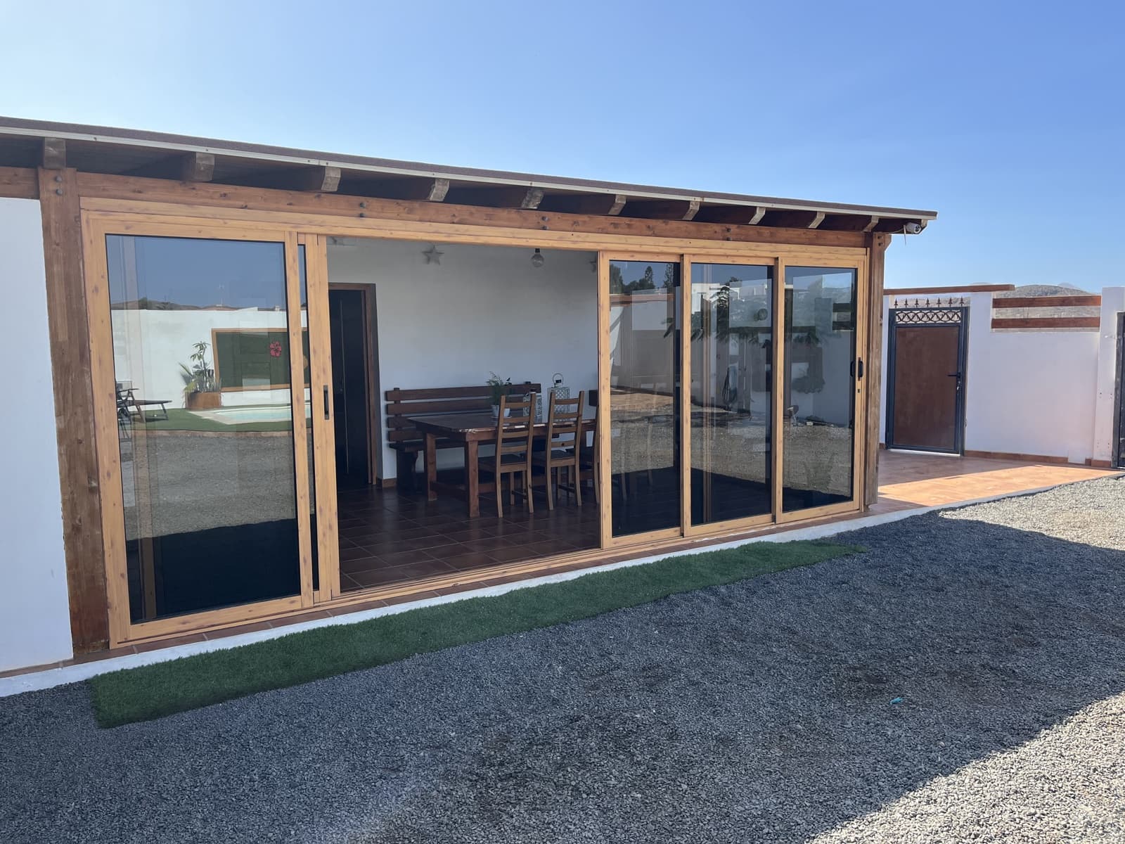 2 soveværelse Villa til salg i Tuineje med swimmingpool garage - € 339.000 (Ref: 7891752)