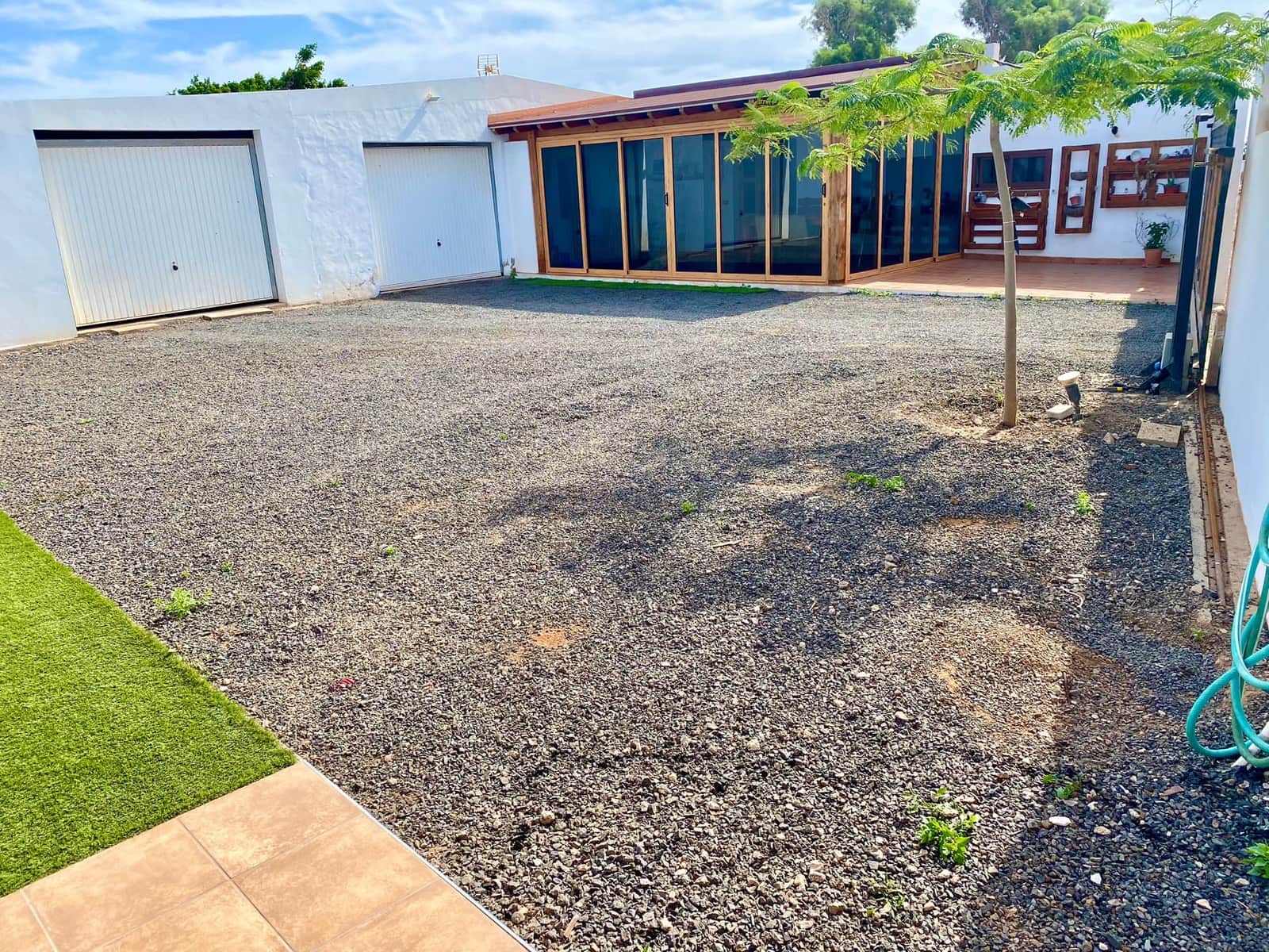 2 soveværelse Villa til salg i Tuineje med swimmingpool garage - € 339.000 (Ref: 7891752)