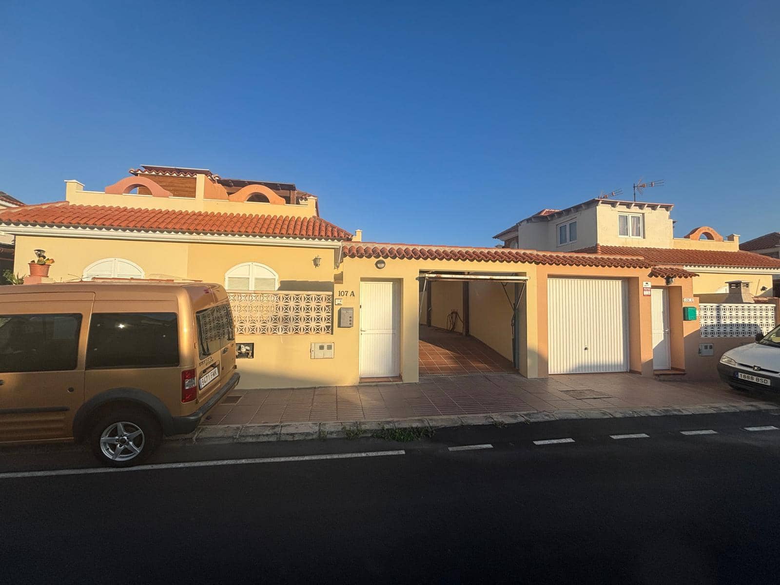 4 soveværelse Villa til salg i Pajara med garage - € 430.000 (Ref: 9066405)