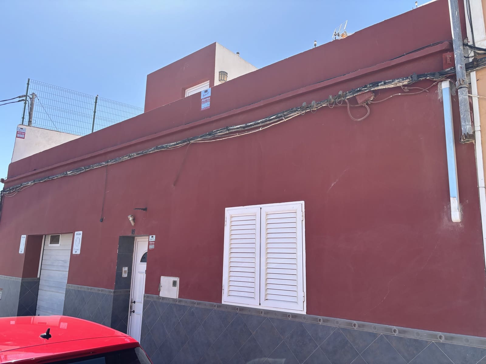 4 soveværelse Byhus til salg i Santa Lucia de Tirajana med garage - € 274.000 (Ref: 9203499)