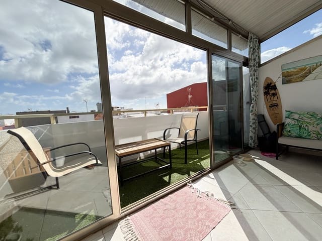 2 bedroom Penthouse for sale in Santa Lucía de Tirajana - € 175,000 (Ref: 9525547)