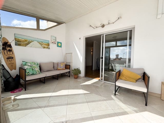 2 bedroom Penthouse for sale in Santa Lucía de Tirajana - € 175,000 (Ref: 9525547)