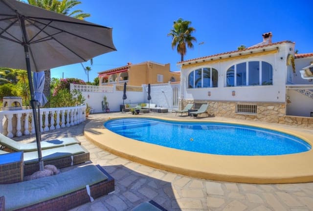 3 sypialnia Willa na sprzedaż w Moraira, Teulada-Moraira z basenem garażem - 915 000 € (Ref: 10008044)