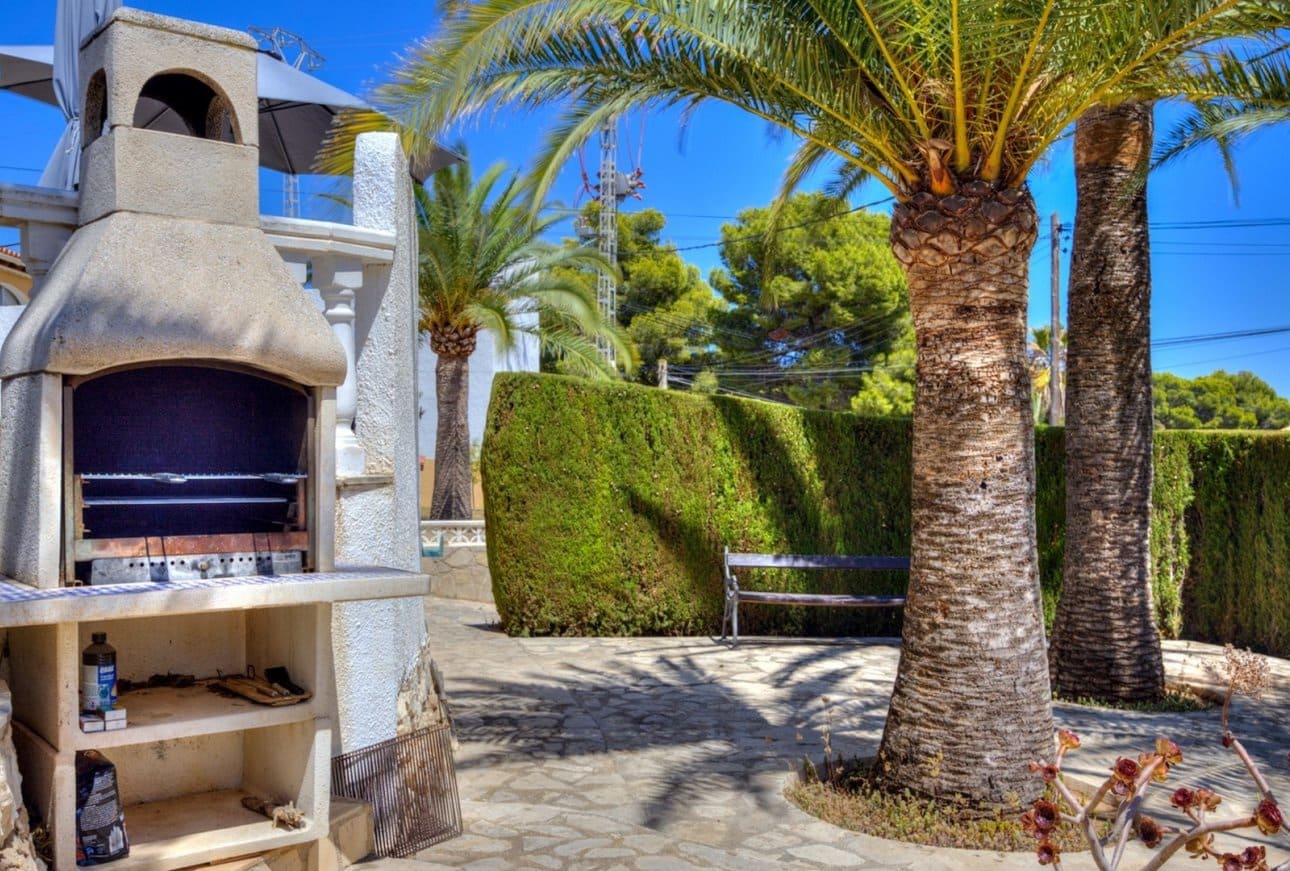 3 soveværelse Villa til salg i Moraira med swimmingpool garage - € 915.000 (Ref: 10008044)