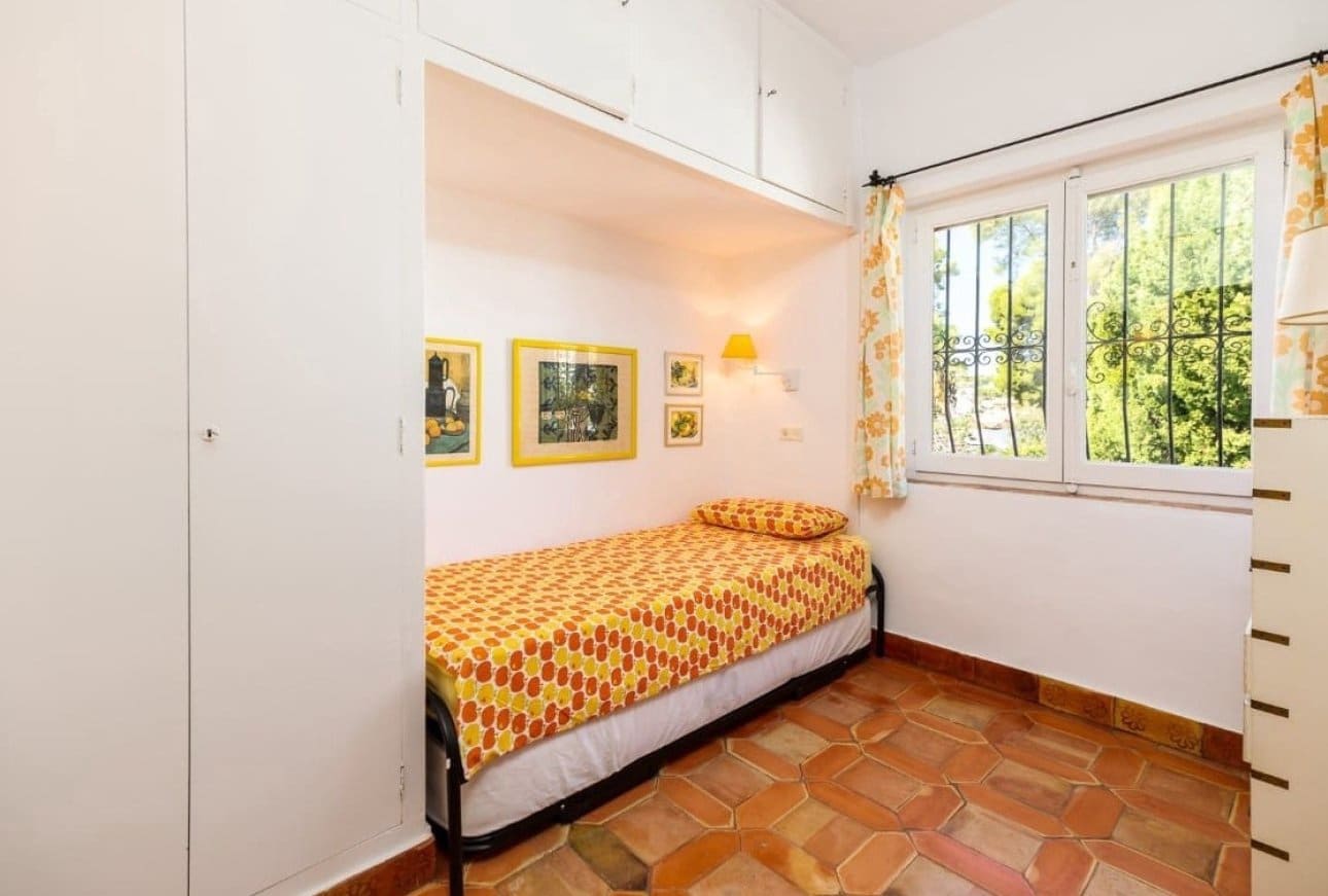 5 bedroom Villa for sale in Moraira with pool garage - € 1,699,000 (Ref: 10023181)