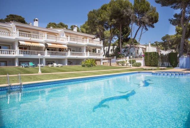 2 makuuhuone Huoneisto myytävänä paikassa Moraira, Teulada-Moraira mukana uima-altaan 
autotalli - 692 000 € (Ref: 10023183)