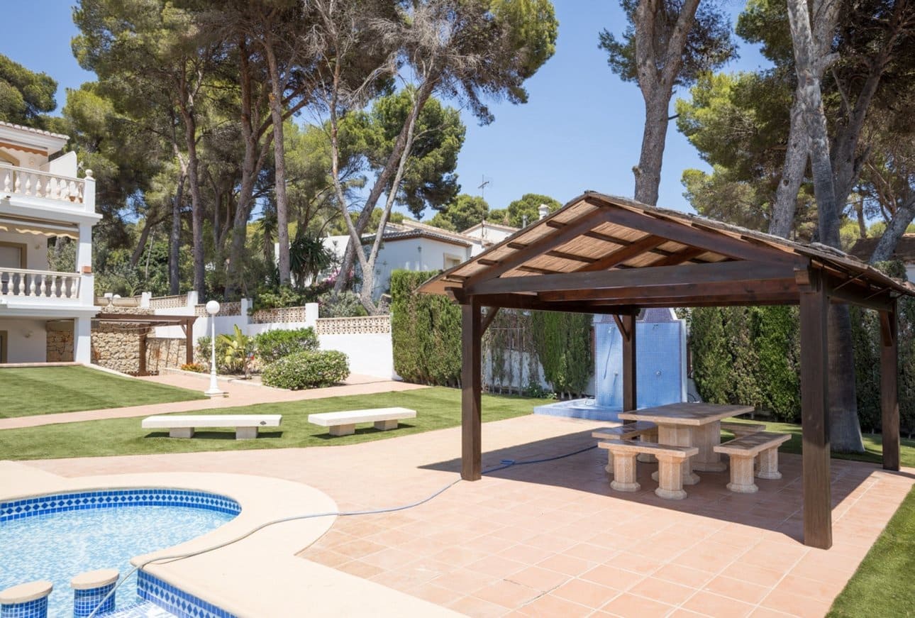 2 makuuhuone Huoneisto myytävänä paikassa Moraira mukana uima-altaan 
autotalli - 692 000 € (Ref: 10023183)