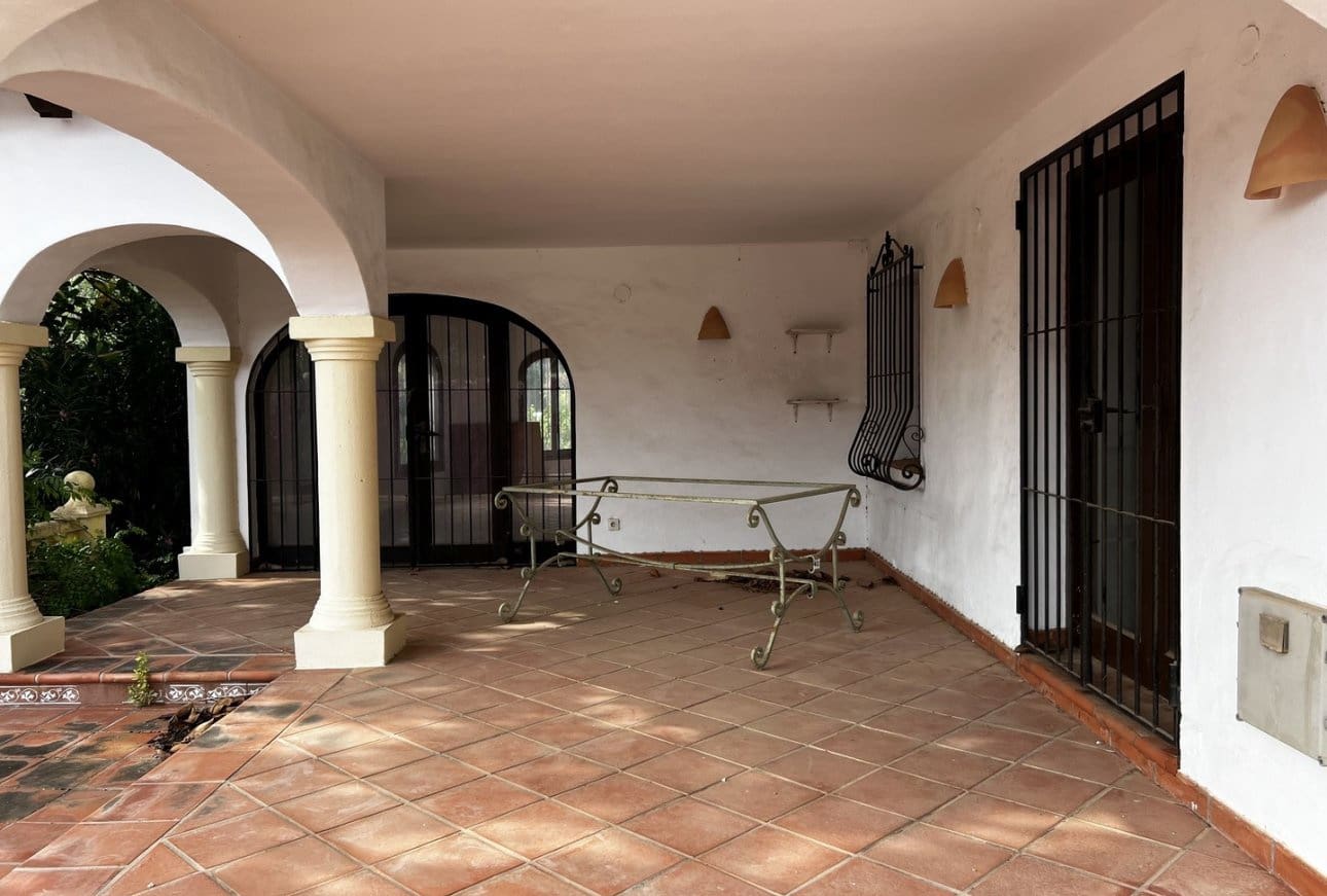 5 soverom Villa til salgs i Benissa med svømmebasseng - € 745 000 (Ref: 10023257)
