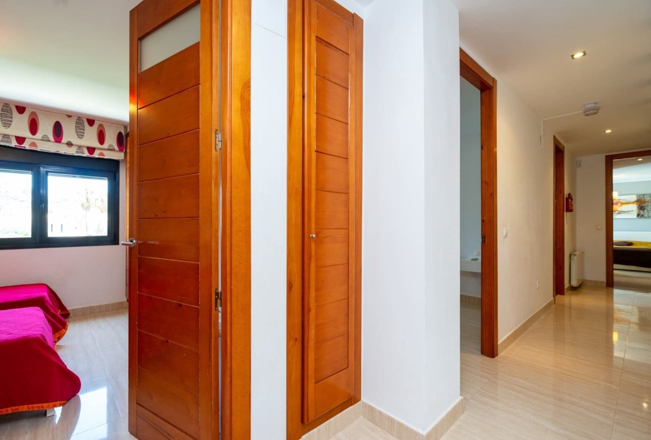 3 bedroom Villa for sale in Benissa with pool garage - € 790,000 (Ref: 10029551)
