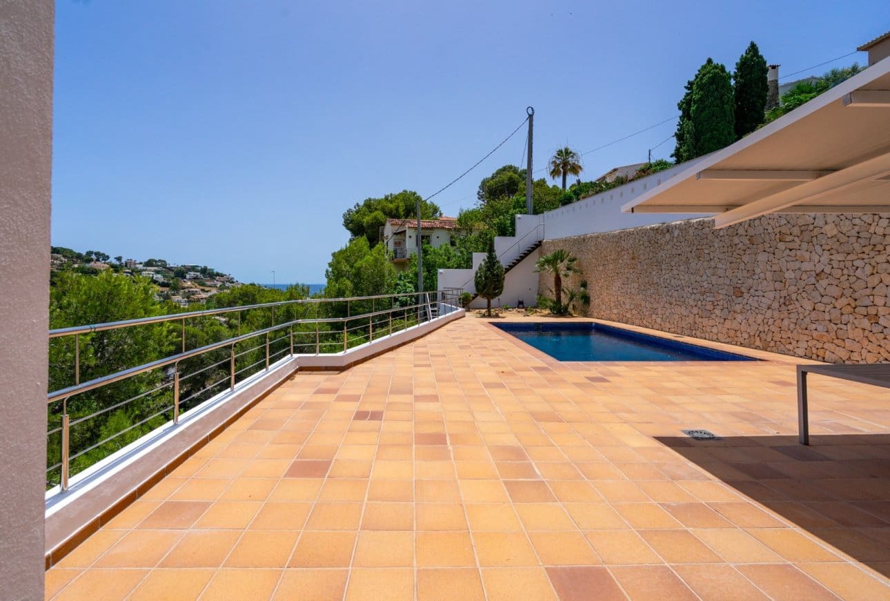 3 bedroom Villa for sale in Benissa with pool garage - € 790,000 (Ref: 10029551)