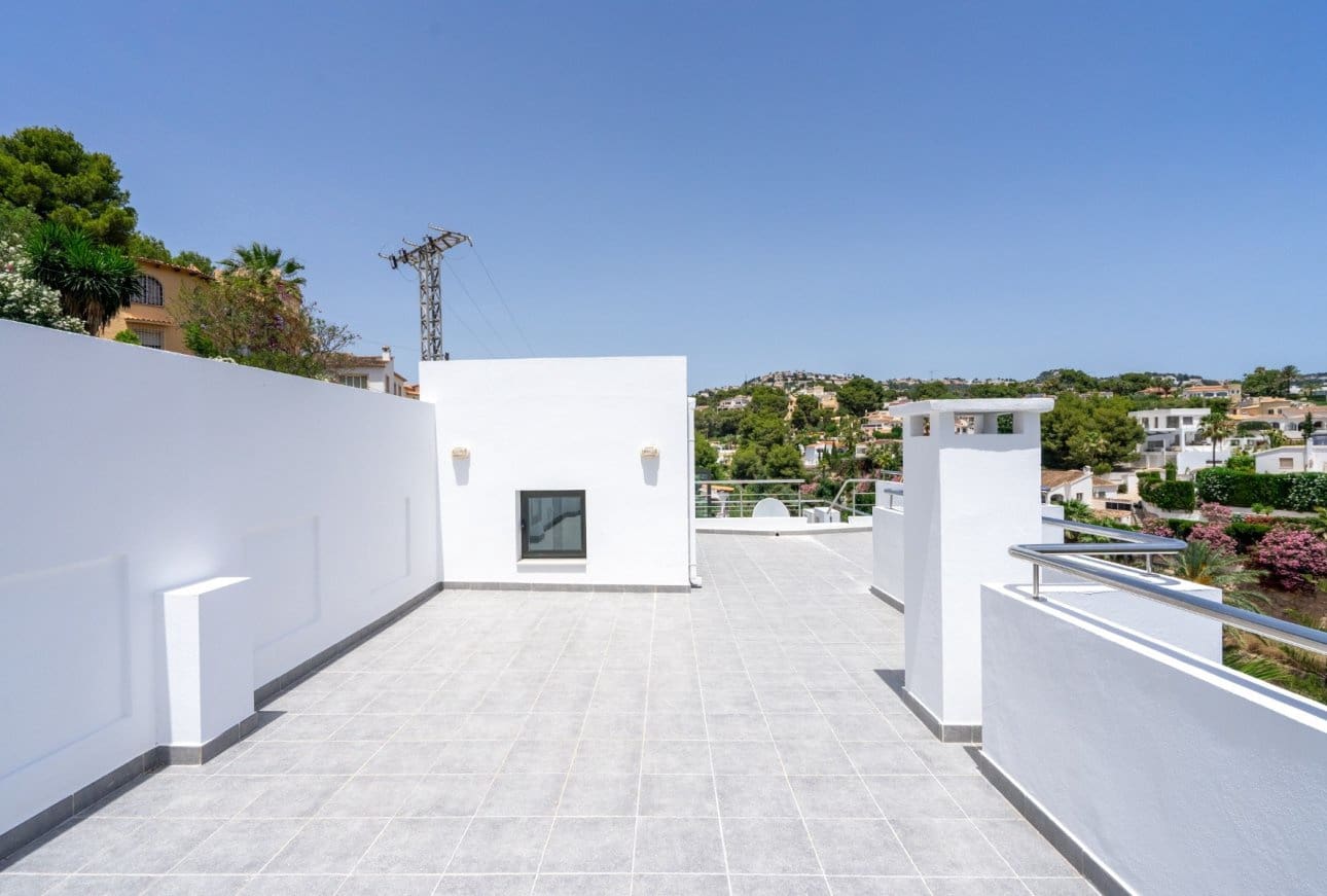 3 bedroom Villa for sale in Benissa with pool garage - € 790,000 (Ref: 10029551)