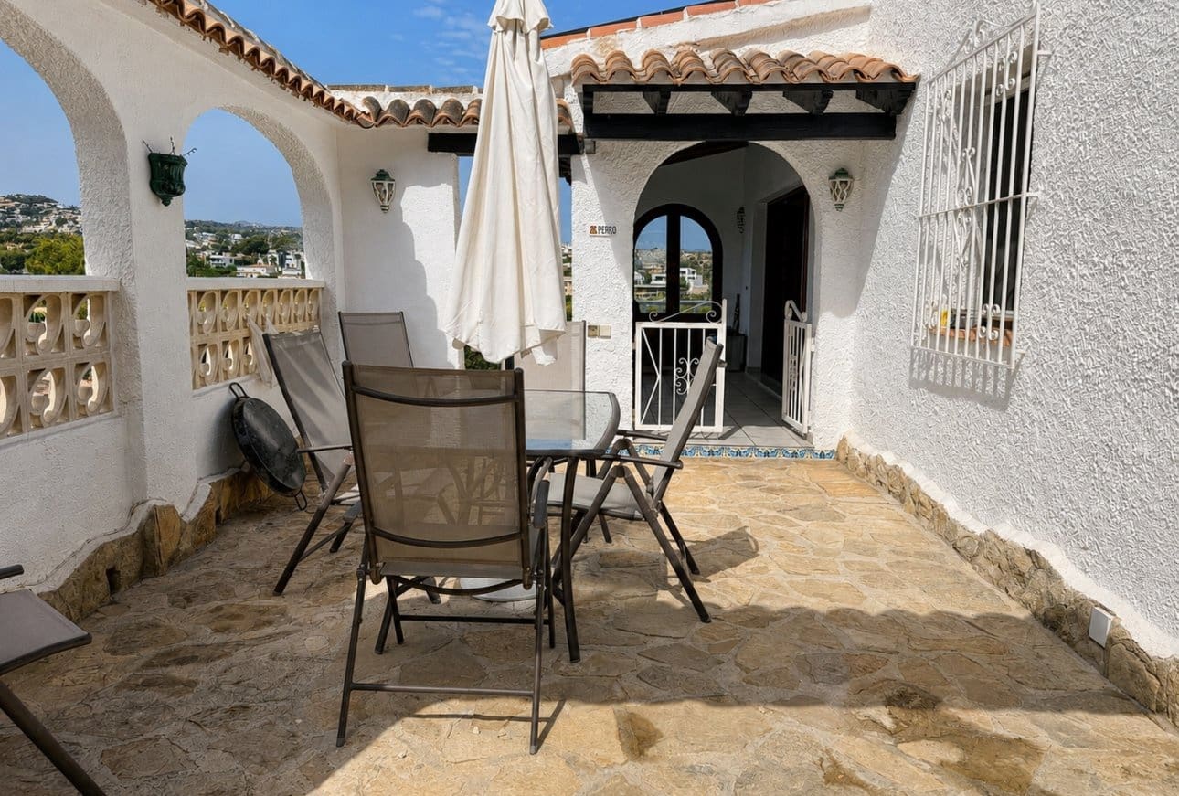 4 makuuhuone Huvila myytävänä paikassa Moraira mukana uima-altaan - 595 000 € (Ref: 10043539)