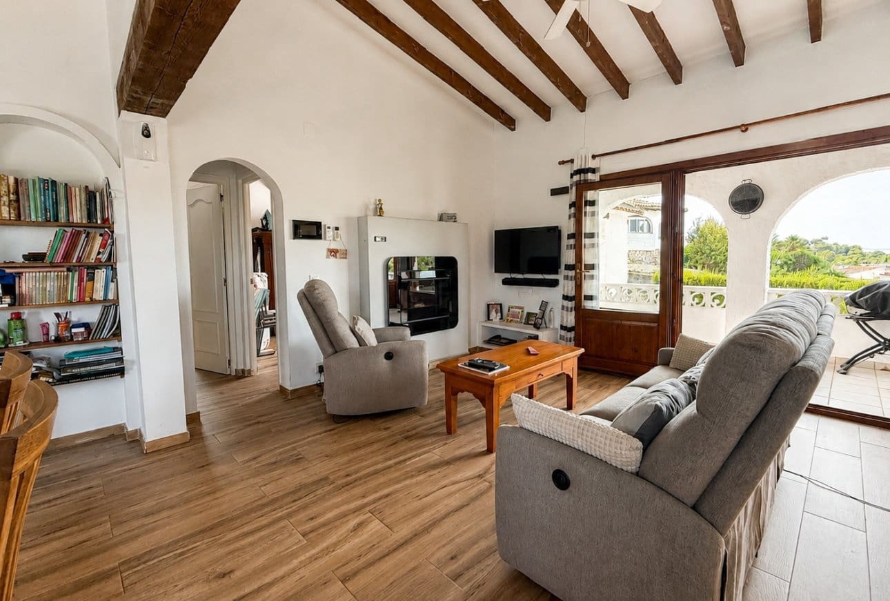 4 makuuhuone Huvila myytävänä paikassa Moraira mukana uima-altaan - 595 000 € (Ref: 10043539)