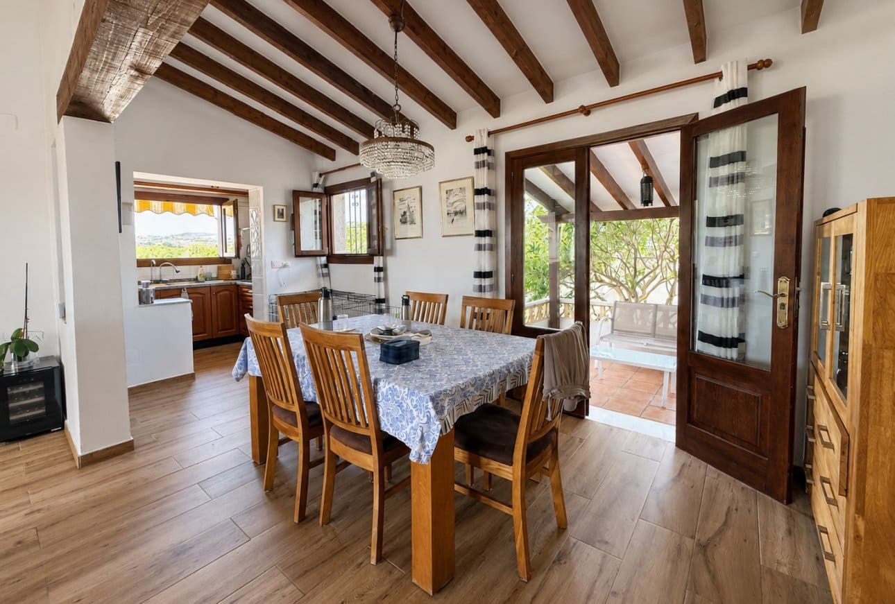4 makuuhuone Huvila myytävänä paikassa Moraira mukana uima-altaan - 595 000 € (Ref: 10043539)