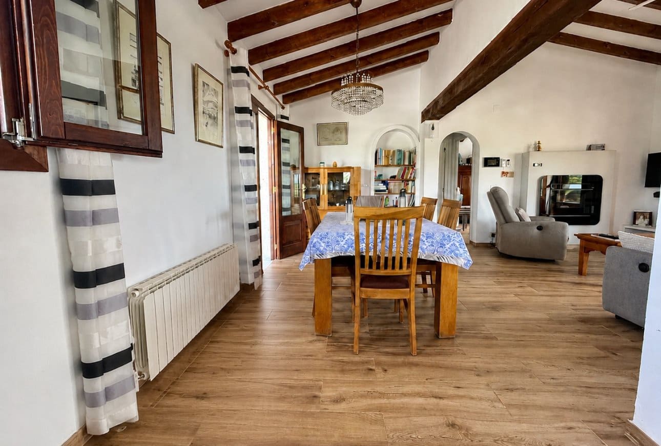 4 makuuhuone Huvila myytävänä paikassa Moraira mukana uima-altaan - 595 000 € (Ref: 10043539)