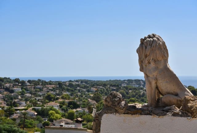 Chalet de 3 habitaciones en Benissa en venta con piscina - 760.000 € (Ref: 10044033)