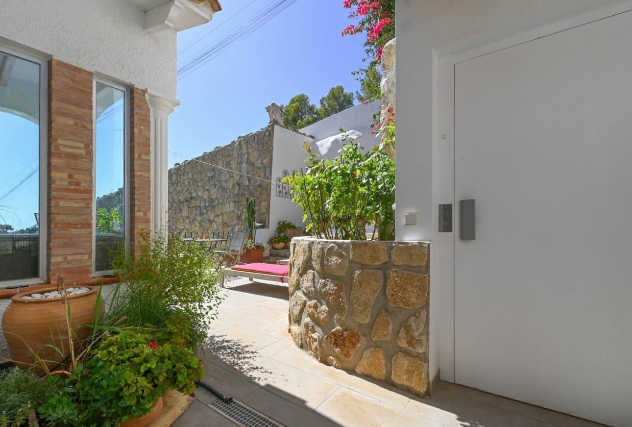 3 chambre Villa/Maison à vendre à Benissa avec piscine - 760 000 € (Ref: 10044033)