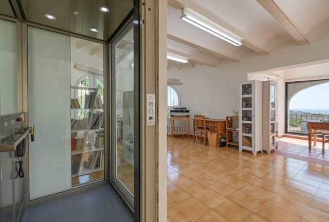 Chalet de 3 habitaciones en Benissa en venta con piscina - 760.000 € (Ref: 10044033)