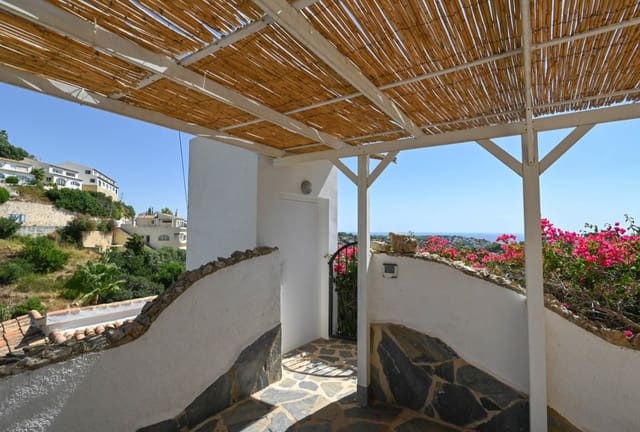 Chalet de 3 habitaciones en Benissa en venta con piscina - 760.000 € (Ref: 10044033)