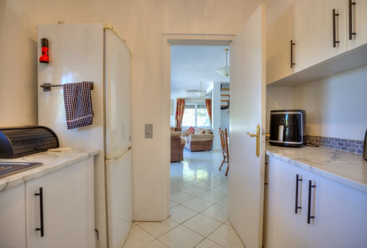 5 bedroom Villa for sale in Parcent with garage - € 360,000 (Ref: 10049796)