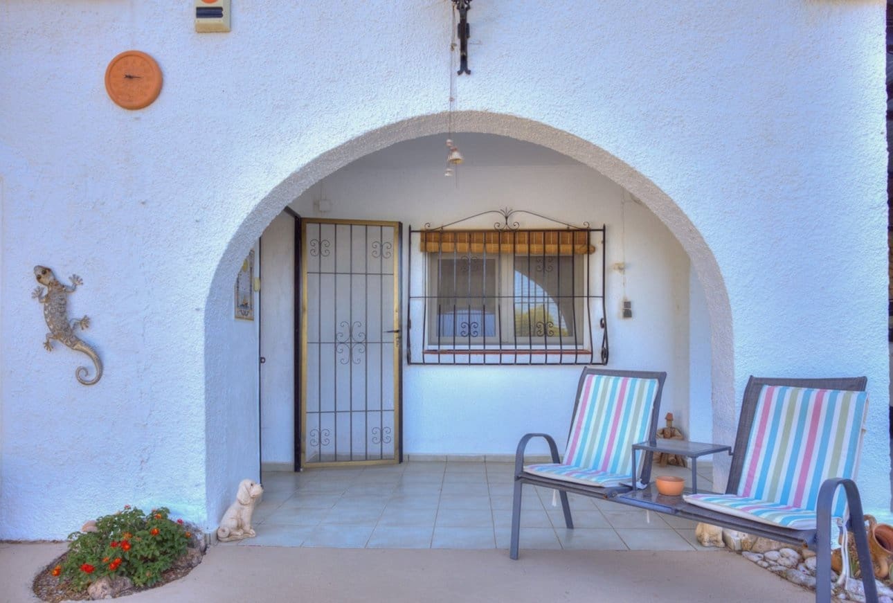 5 bedroom Villa for sale in Parcent with garage - € 360,000 (Ref: 10049796)