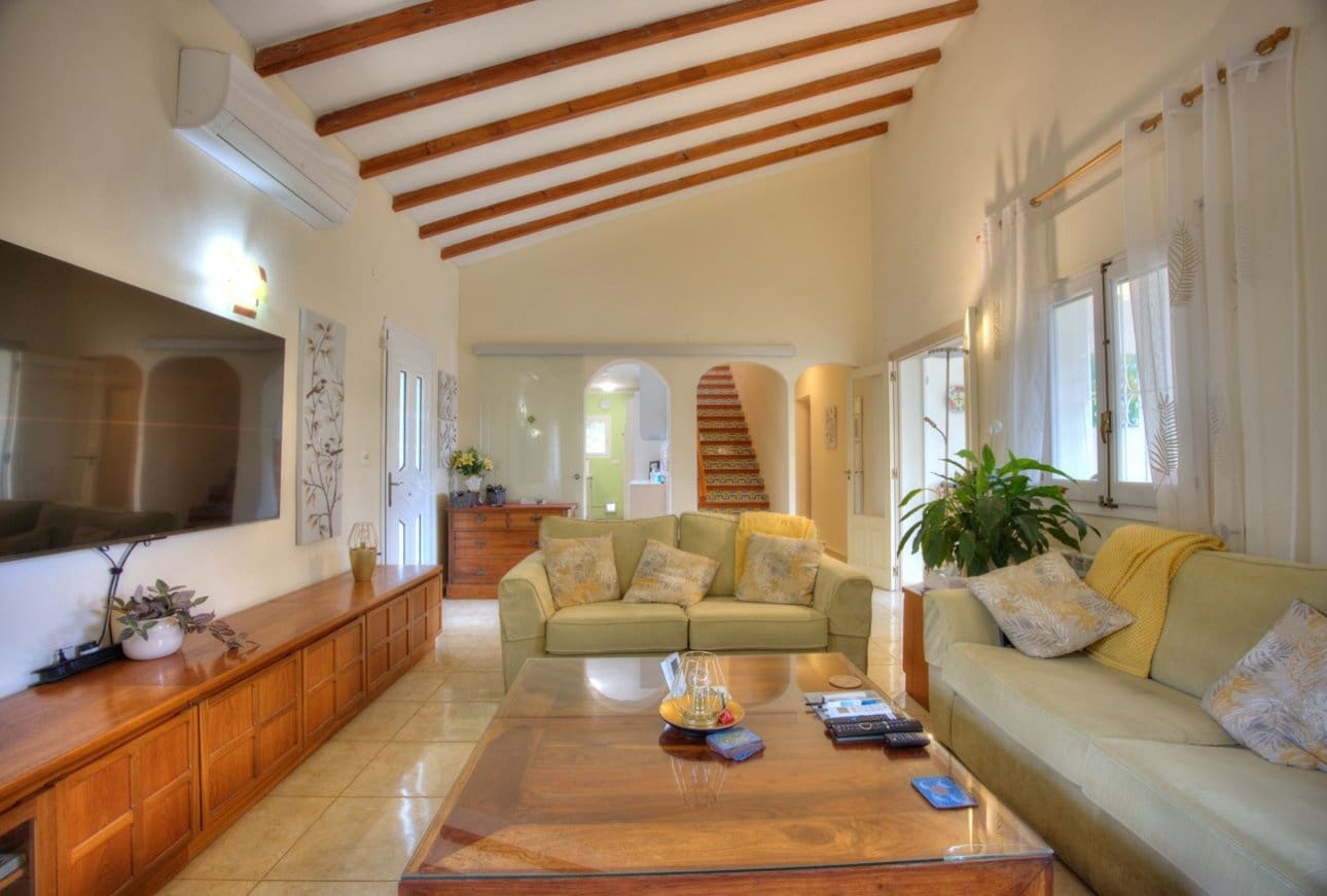 4 slaapkamer Villa te koop in Benissa met zwembad garage - € 599.000 (Ref: 10065682)