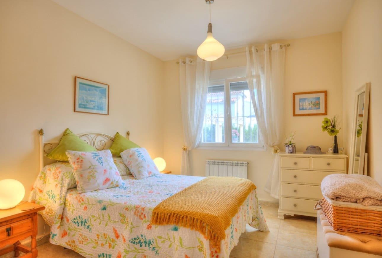 4 slaapkamer Villa te koop in Benissa met zwembad garage - € 599.000 (Ref: 10065682)
