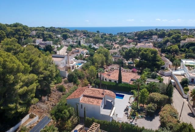 4 Zimmer Villa zu verkaufen in Benissa mit Pool Garage - 599.000 € (Ref: 10065682)