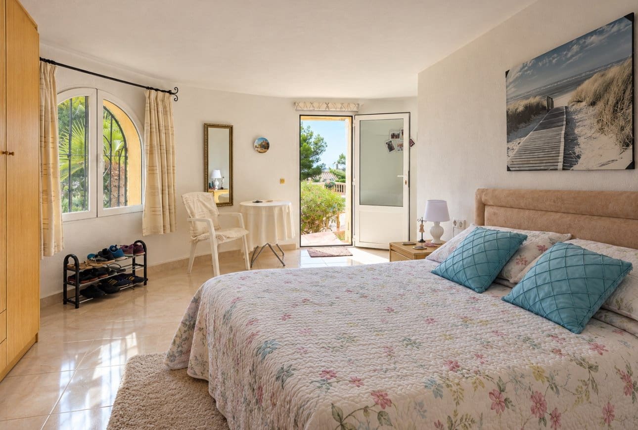 3 chambre Villa/Maison à vendre à Cumbre del Sol avec piscine garage - 599 995 € (Ref: 10124844)