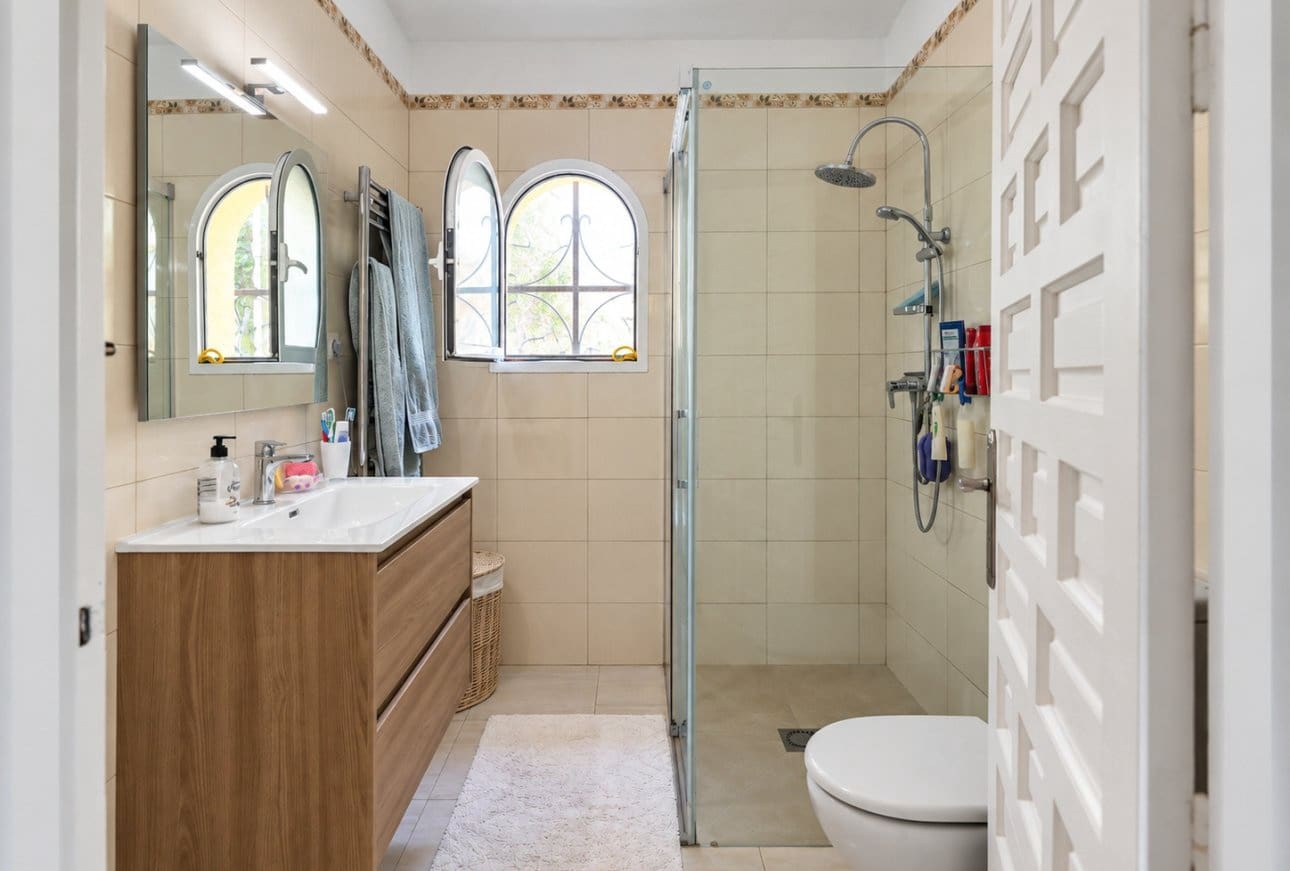 3 chambre Villa/Maison à vendre à Cumbre del Sol avec piscine garage - 599 995 € (Ref: 10124844)