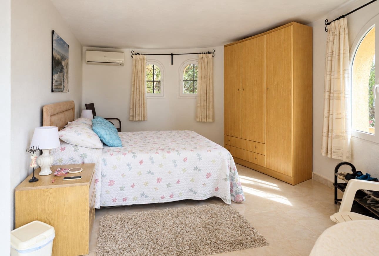 3 chambre Villa/Maison à vendre à Cumbre del Sol avec piscine garage - 599 995 € (Ref: 10124844)