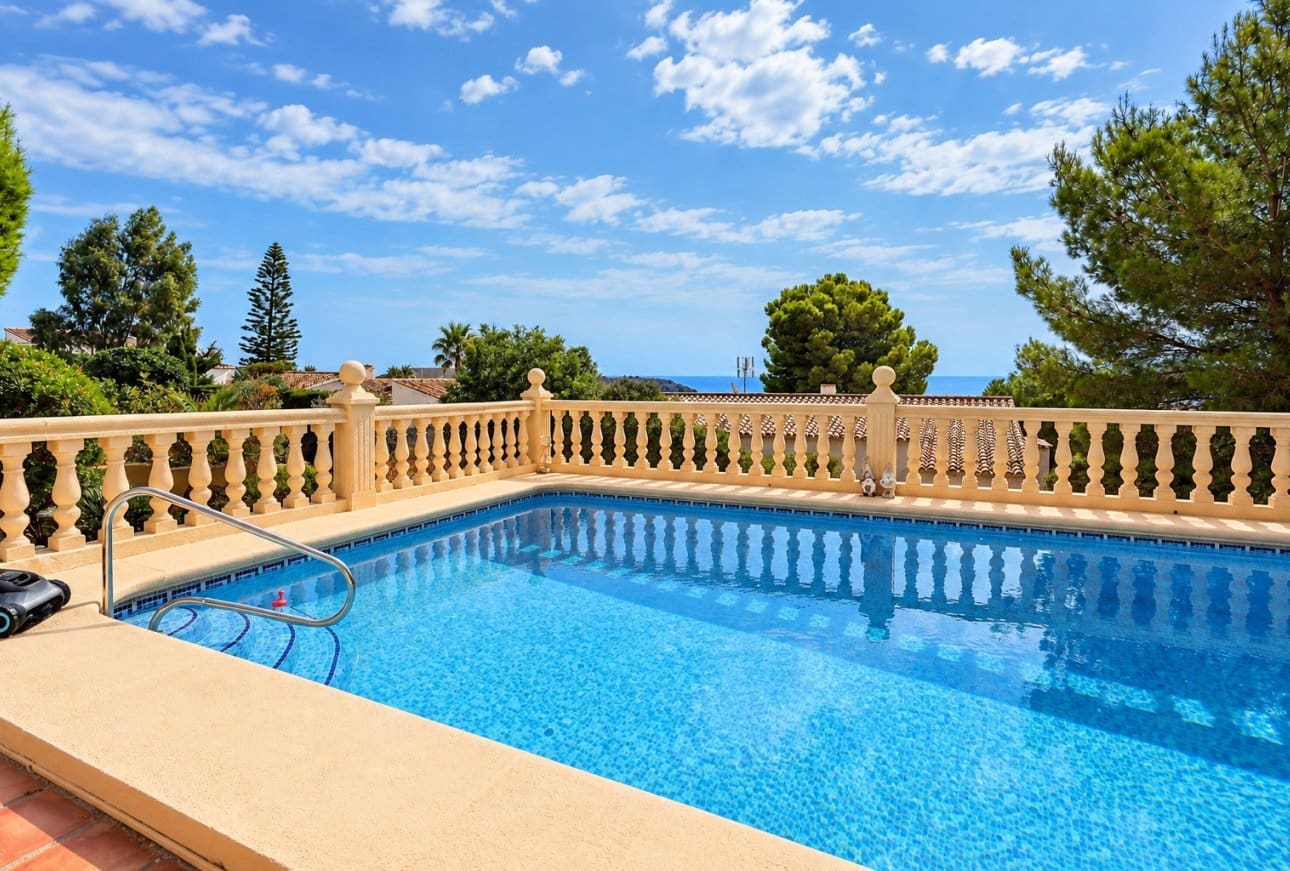 3 chambre Villa/Maison à vendre à Cumbre del Sol avec piscine garage - 599 995 € (Ref: 10124844)