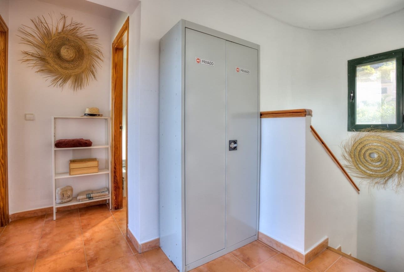 3 bedroom Villa for sale in Moraira with pool garage - € 365,000 (Ref: 10144972)