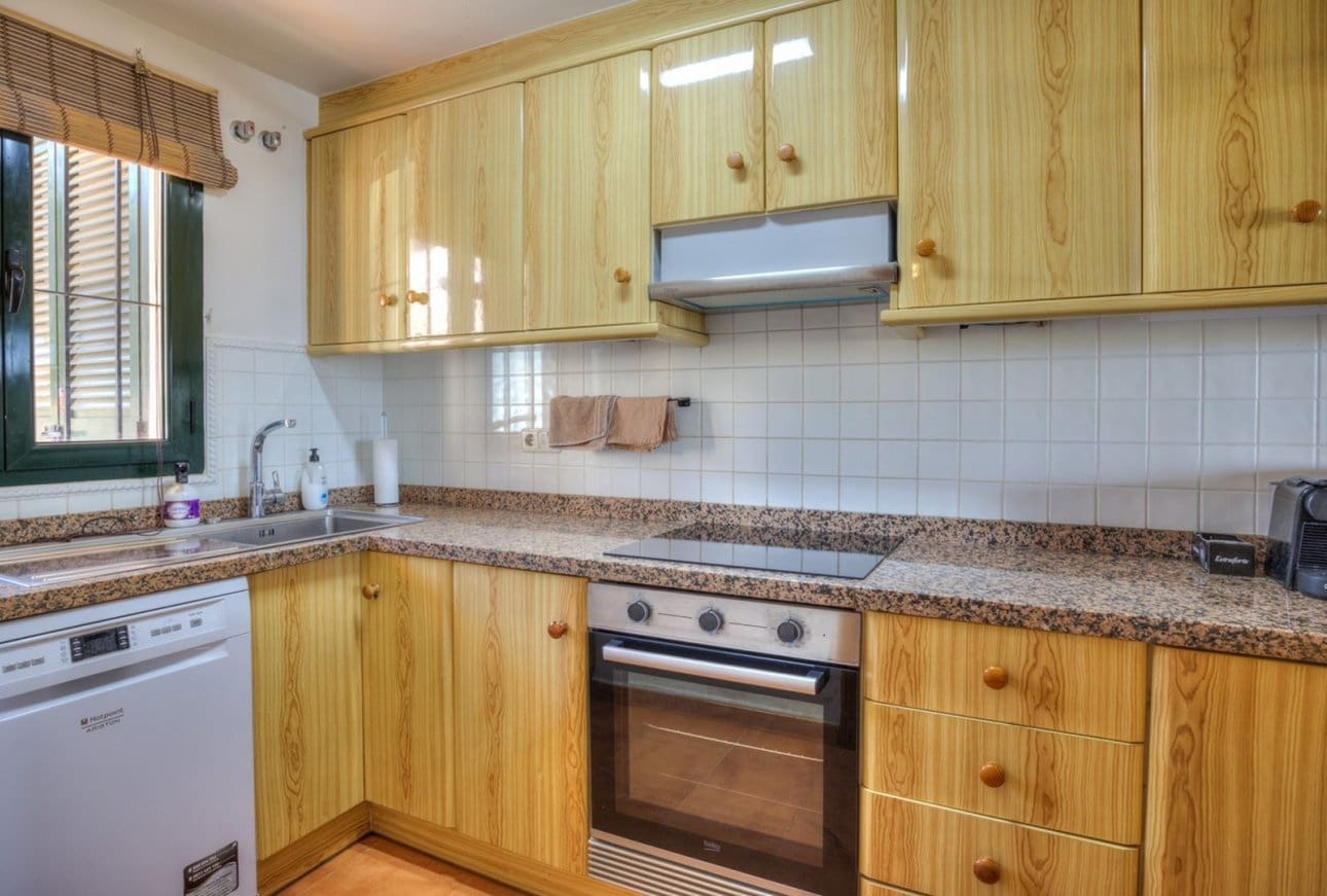 3 bedroom Villa for sale in Moraira with pool garage - € 365,000 (Ref: 10144972)