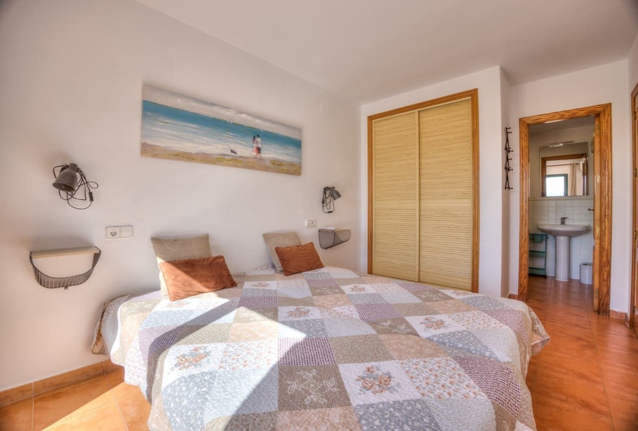 3 bedroom Villa for sale in Moraira with pool garage - € 365,000 (Ref: 10144972)