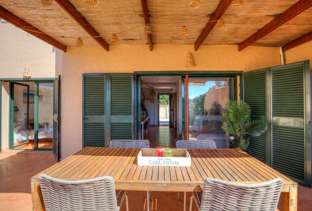 3 bedroom Villa for sale in Moraira with pool garage - € 365,000 (Ref: 10144972)