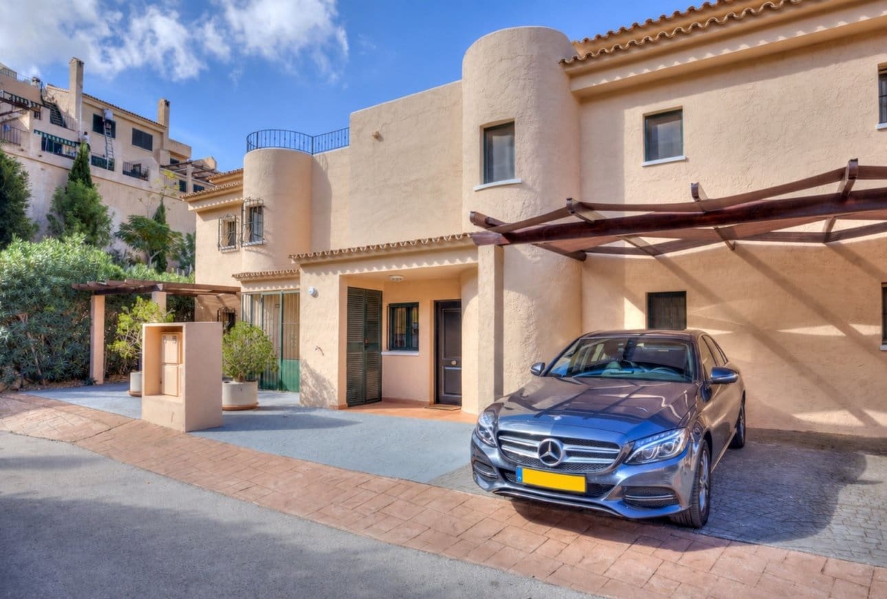 3 bedroom Villa for sale in Moraira with pool garage - € 365,000 (Ref: 10144972)