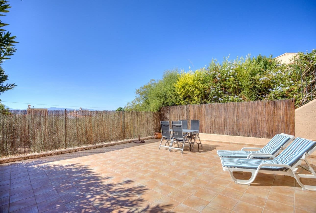 3 bedroom Villa for sale in Moraira with pool garage - € 365,000 (Ref: 10144972)