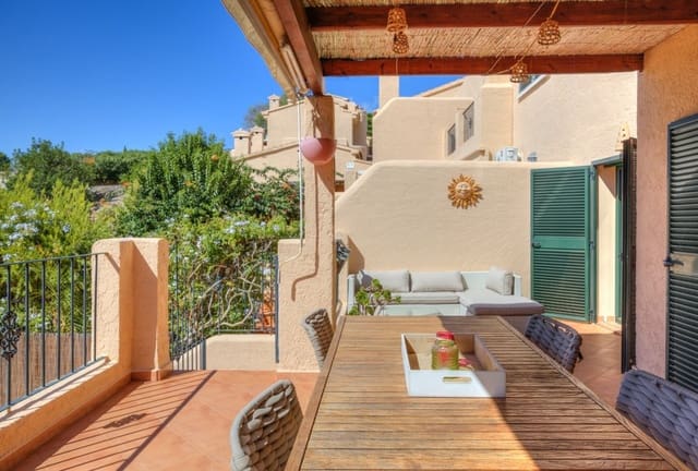 3 soveværelse Villa til salg i Moraira, Teulada-Moraira med swimmingpool garage - € 365.000 (Ref: 10144972)