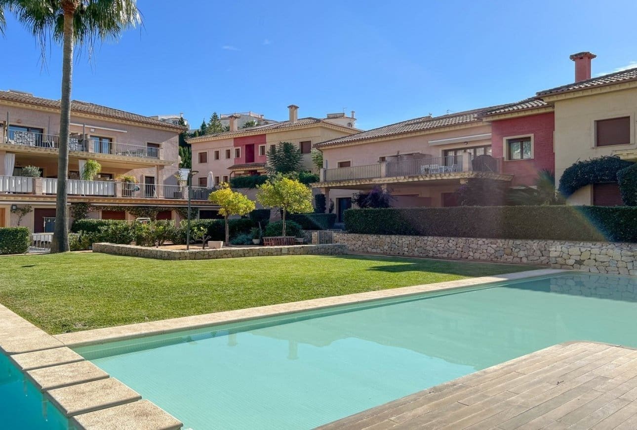 3 bedroom Apartment for sale in Benissa with pool - € 445,000 (Ref: 10160553)