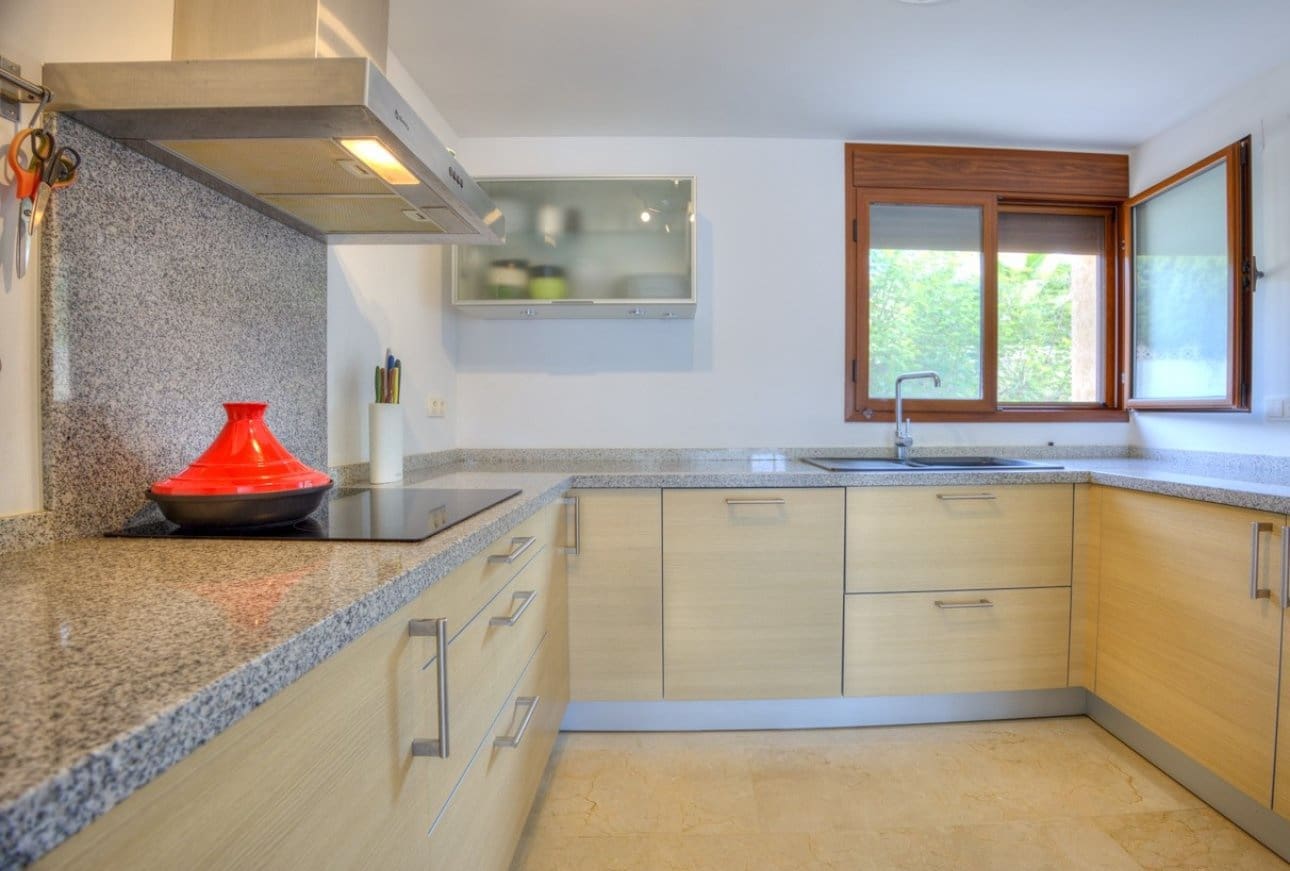 3 bedroom Apartment for sale in Benissa with pool - € 445,000 (Ref: 10160553)