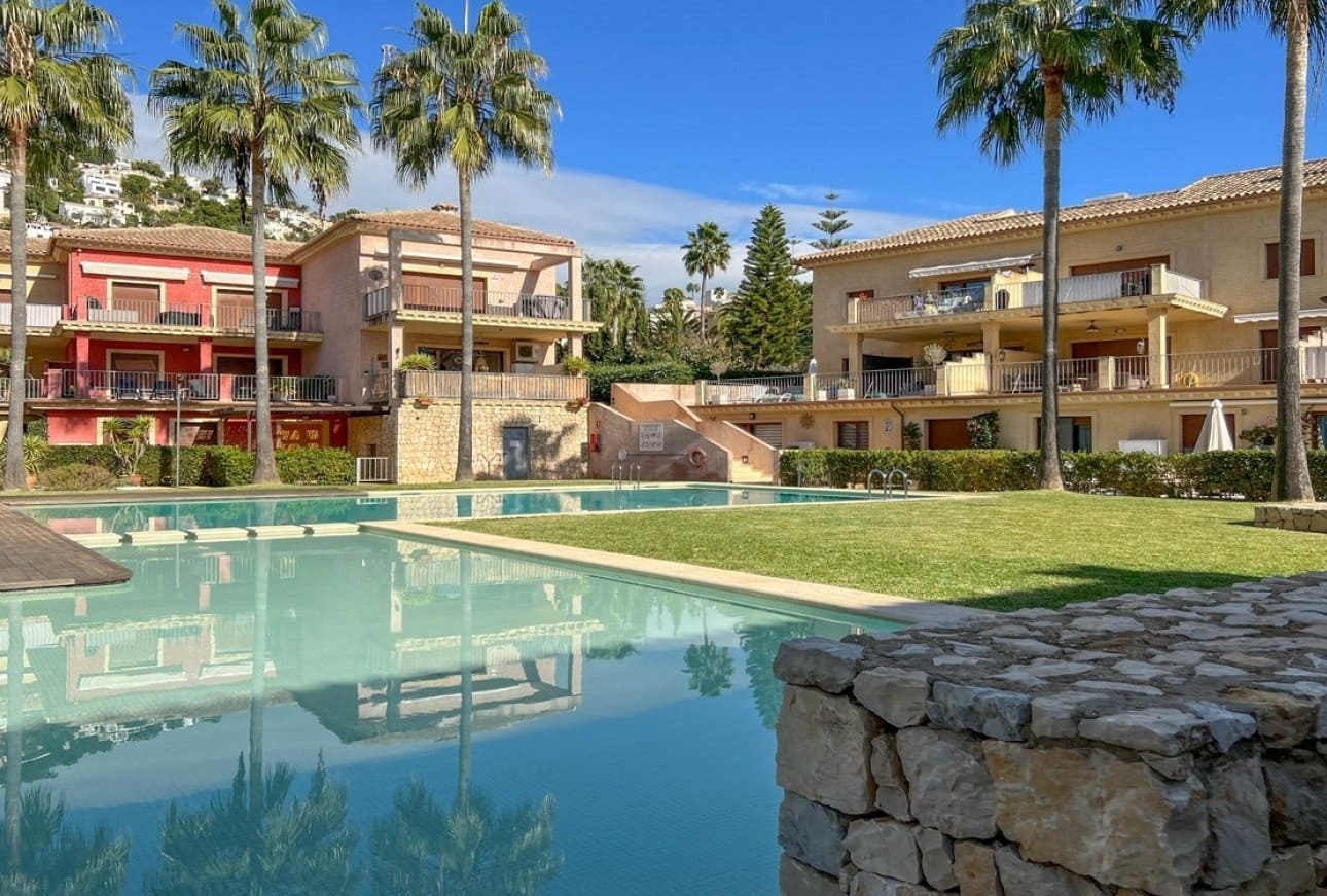 3 bedroom Apartment for sale in Benissa with pool - € 445,000 (Ref: 10160553)