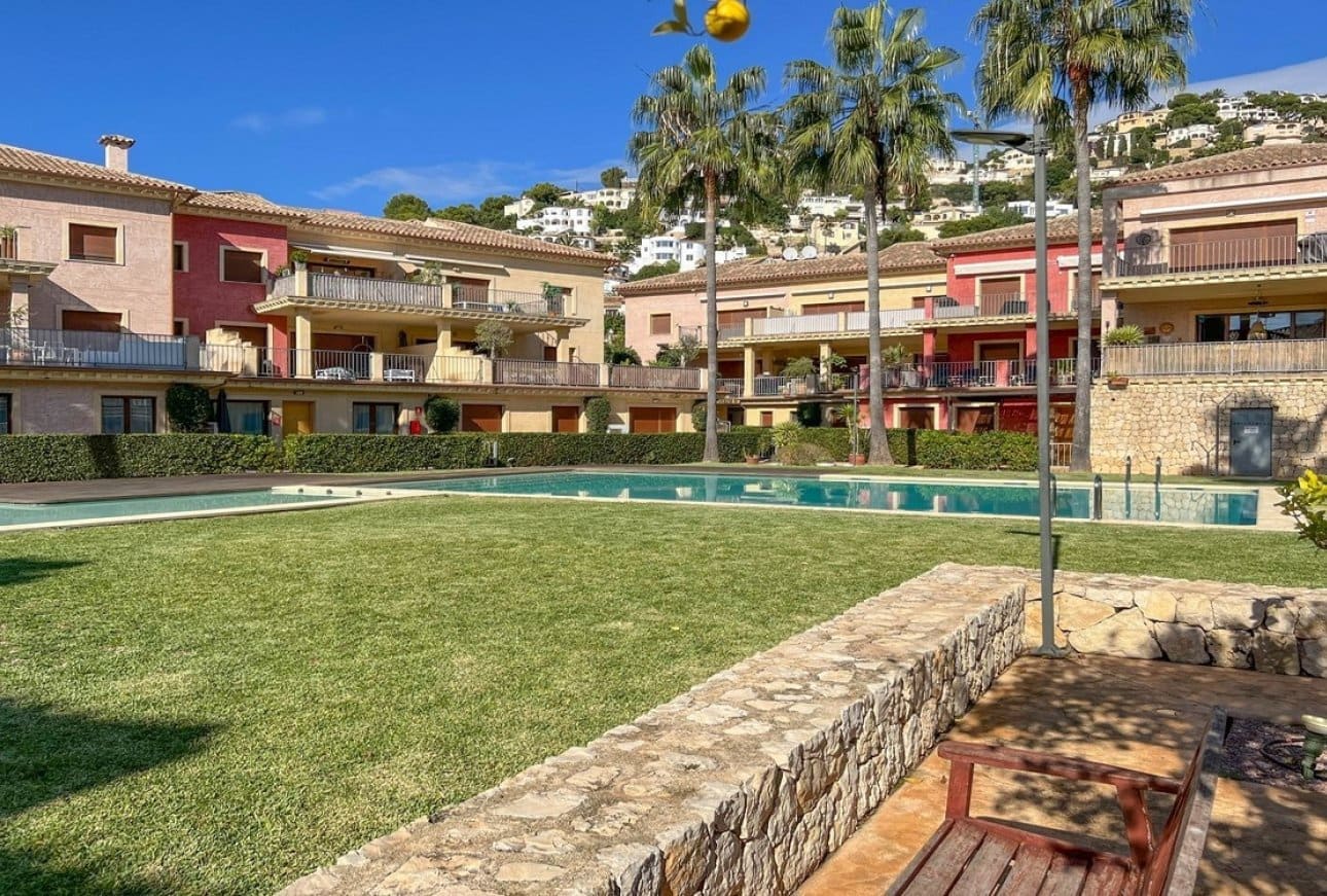 3 bedroom Apartment for sale in Benissa with pool - € 445,000 (Ref: 10160553)