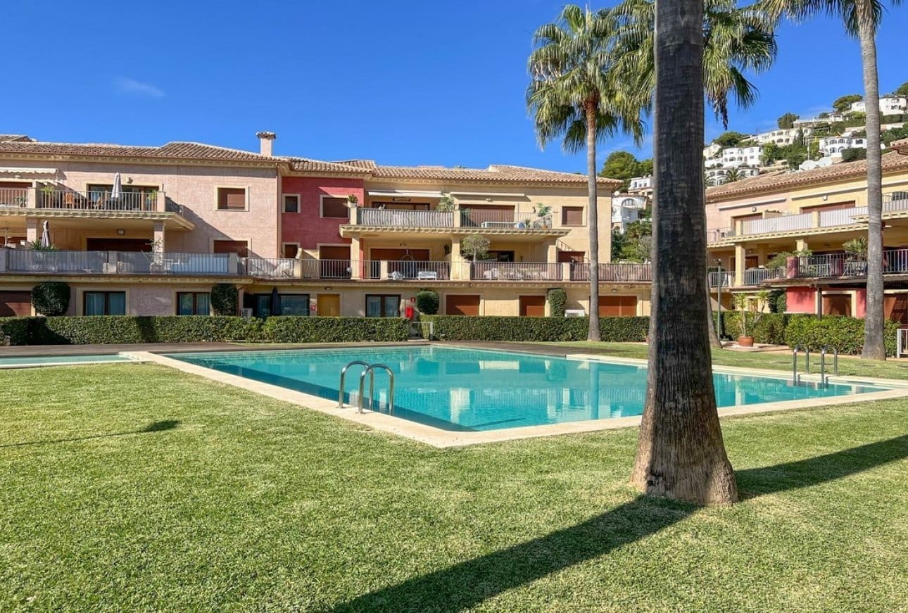 3 bedroom Apartment for sale in Benissa with pool - € 445,000 (Ref: 10160553)
