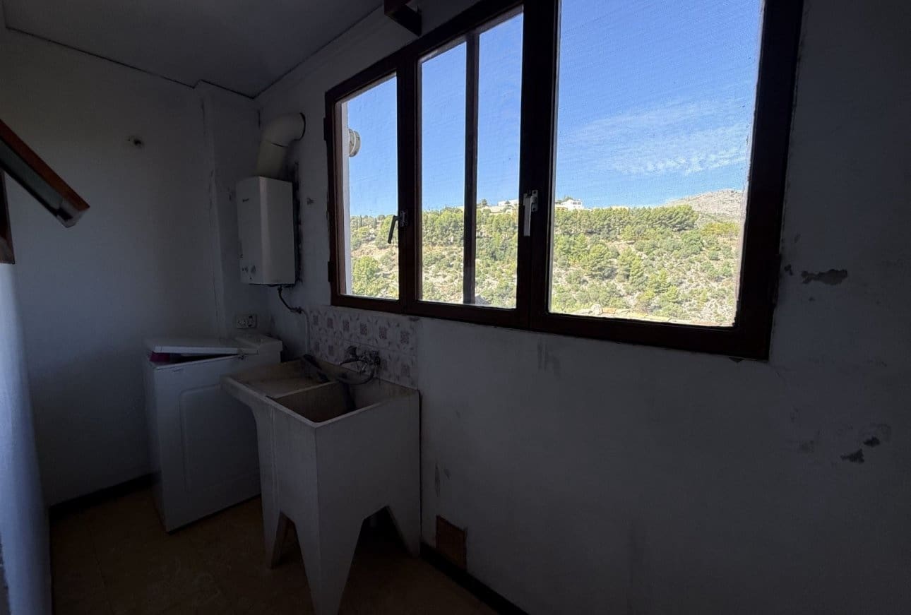 4 bedroom Townhouse for sale in Vall de Laguart - € 130,000 (Ref: 10163440)