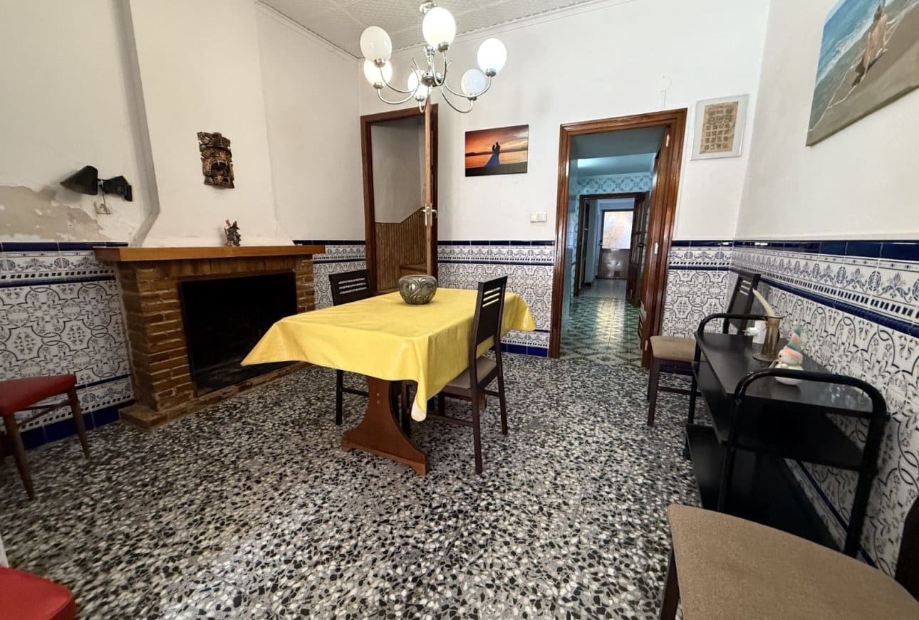 4 bedroom Townhouse for sale in Vall de Laguart - € 130,000 (Ref: 10163440)